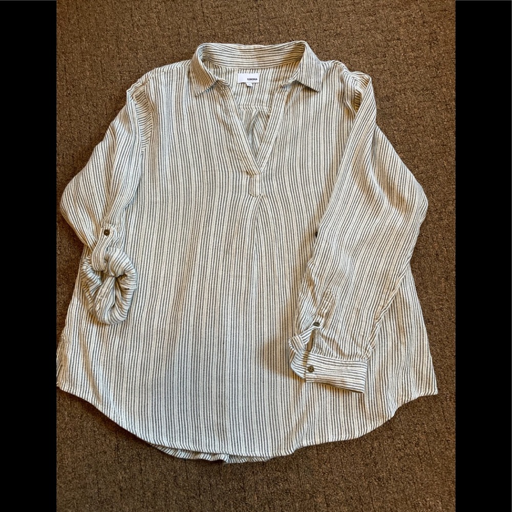 Very nice ex cond. cotton rayon roll or long sleeve black off white
